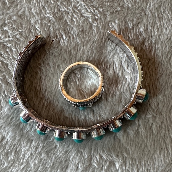 Silver and Turquoise Bracelet and Ring Set - Picture 4 of 6